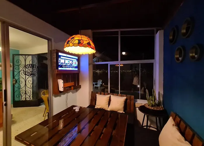 Playa Tila & Restaurant