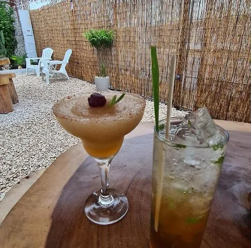 Playa Tila & Restaurant *